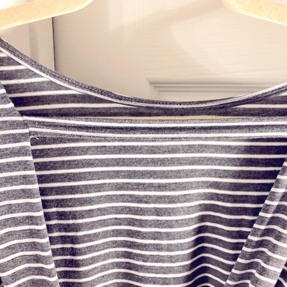 White Birch Striped Top Long Sleeve Open Back Size Small - Picture 2 of 6